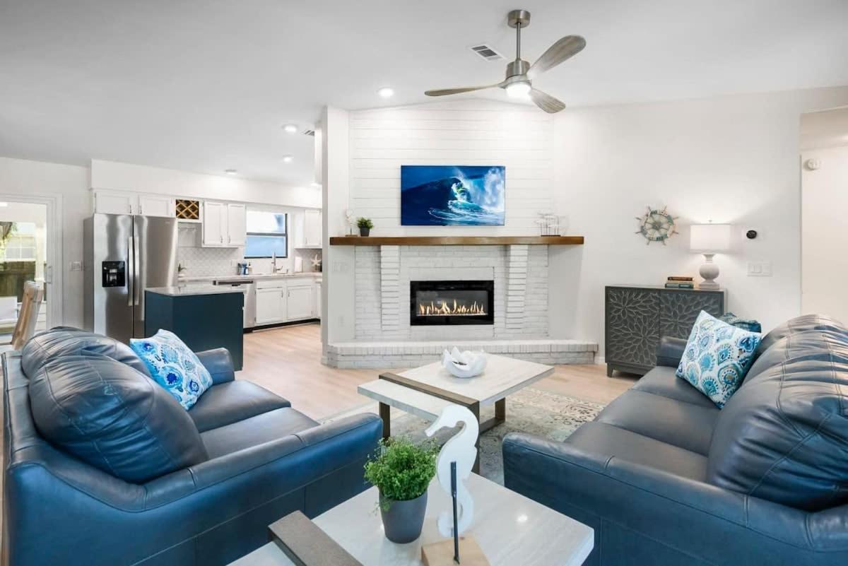 The St Augusdream Renovated Beach House Sleeps 8 Walk To Beach St. Augustine Exterior photo